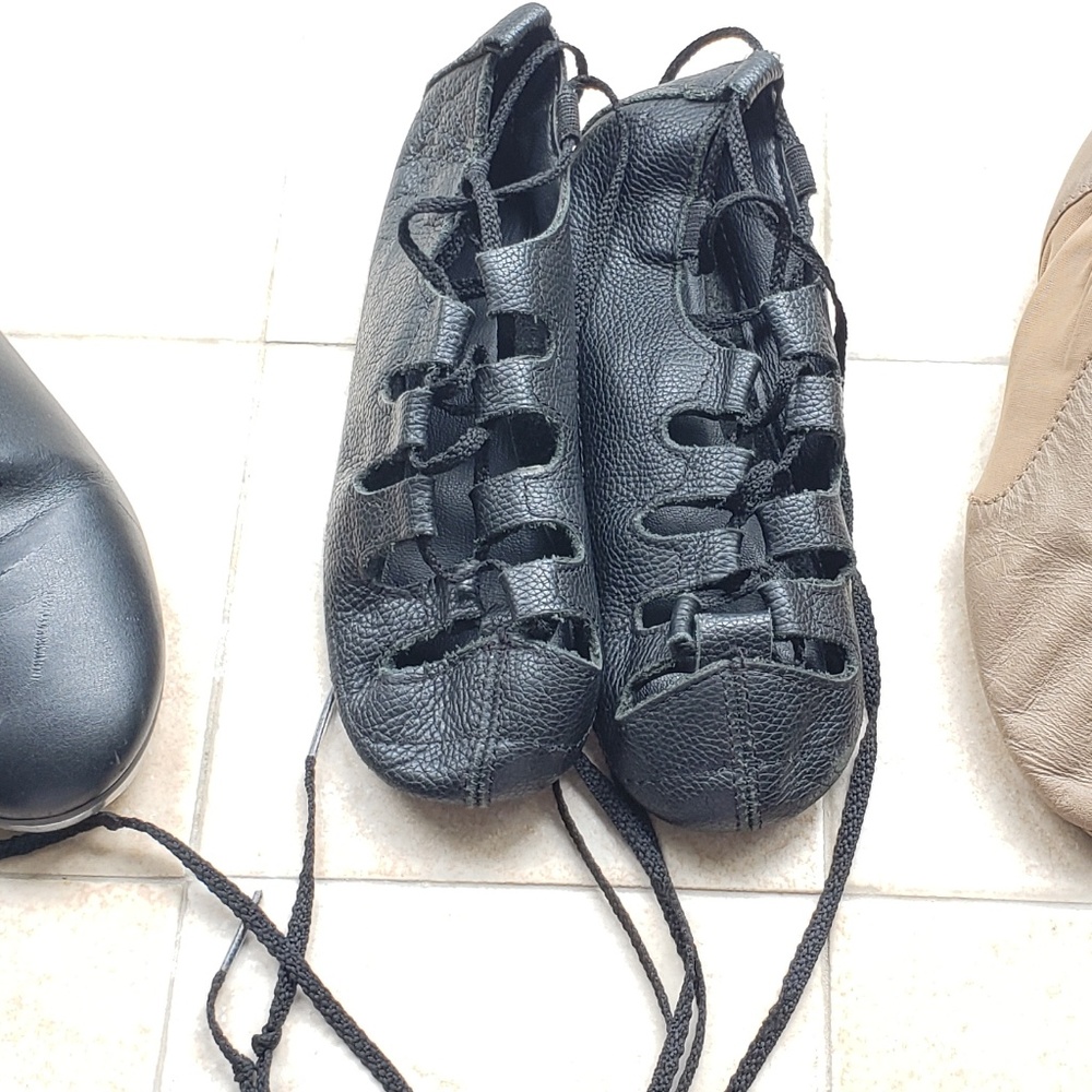 Irish dance soft shoes Loop Pump